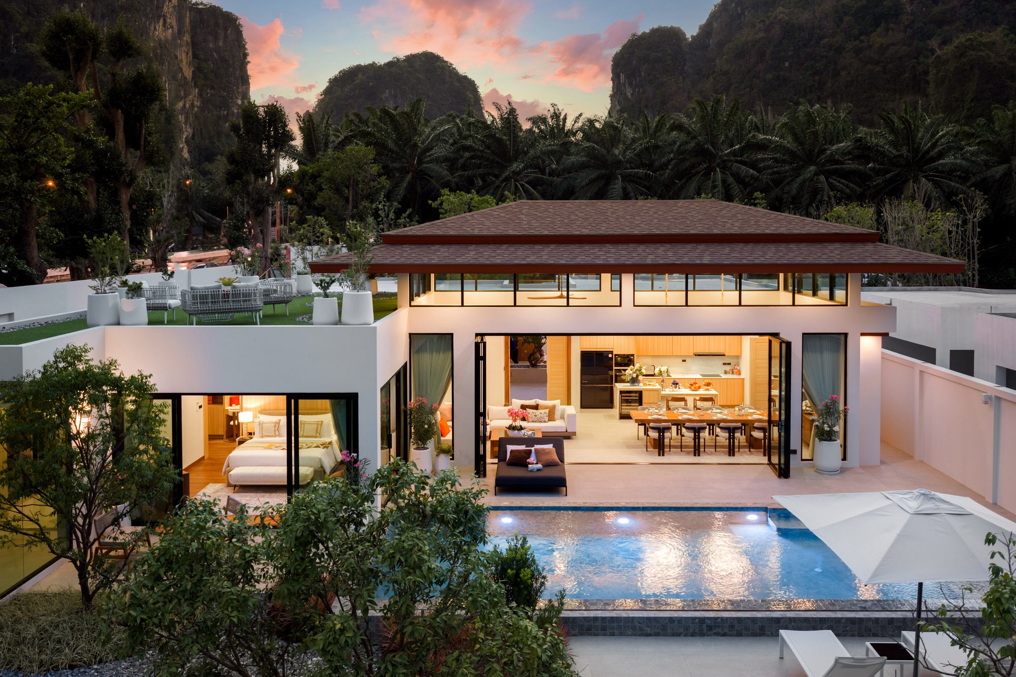 Luxury Pool Villa