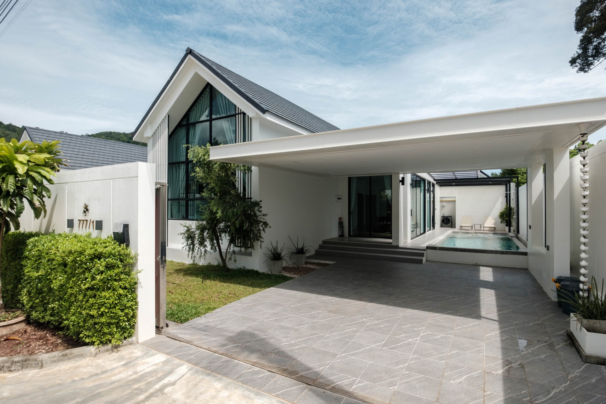 Nordic Pool Villa