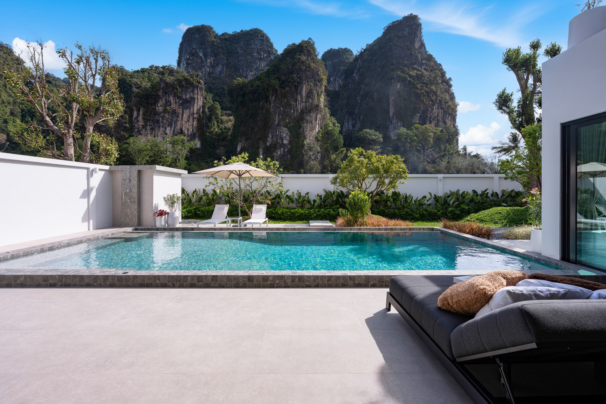 Luxury Pool Villa