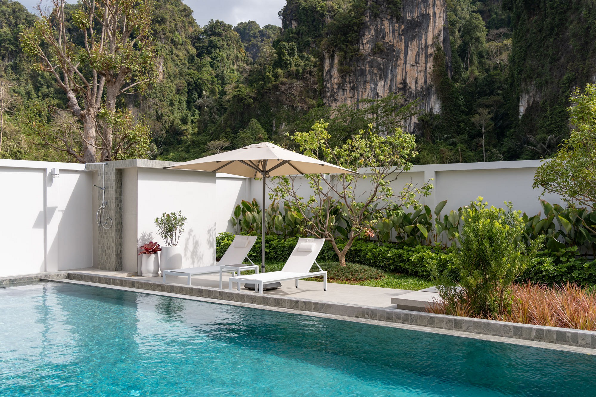 Luxury Pool Villa